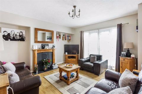 132 Holland Road, Oxted, RH8 9BH