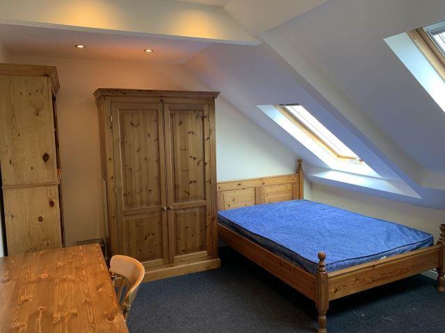 244 westgate road bedroom .jpg