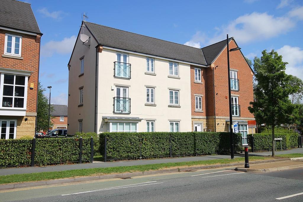 Glendale Walk, Chapelford Village, Warrington, WA5 2 bed apartment £
