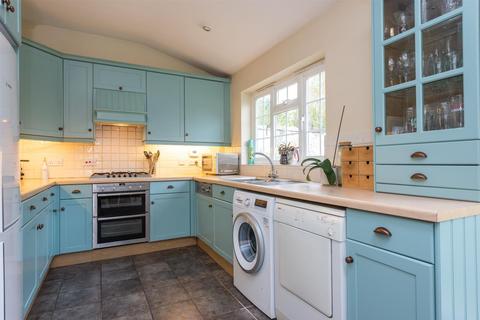 5 Arnison Road, East Molesey, KT8 9JF