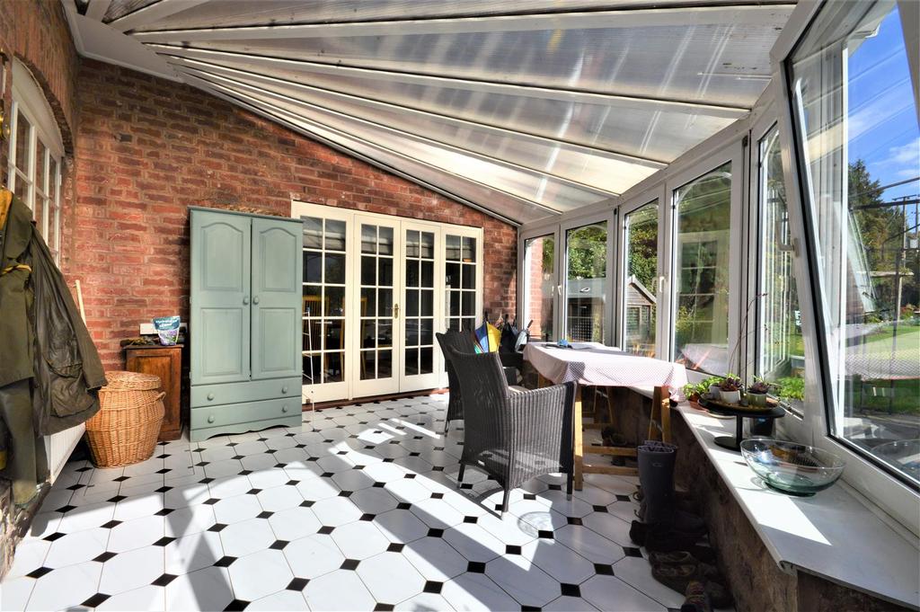 11 Conservatory Grange.JPG