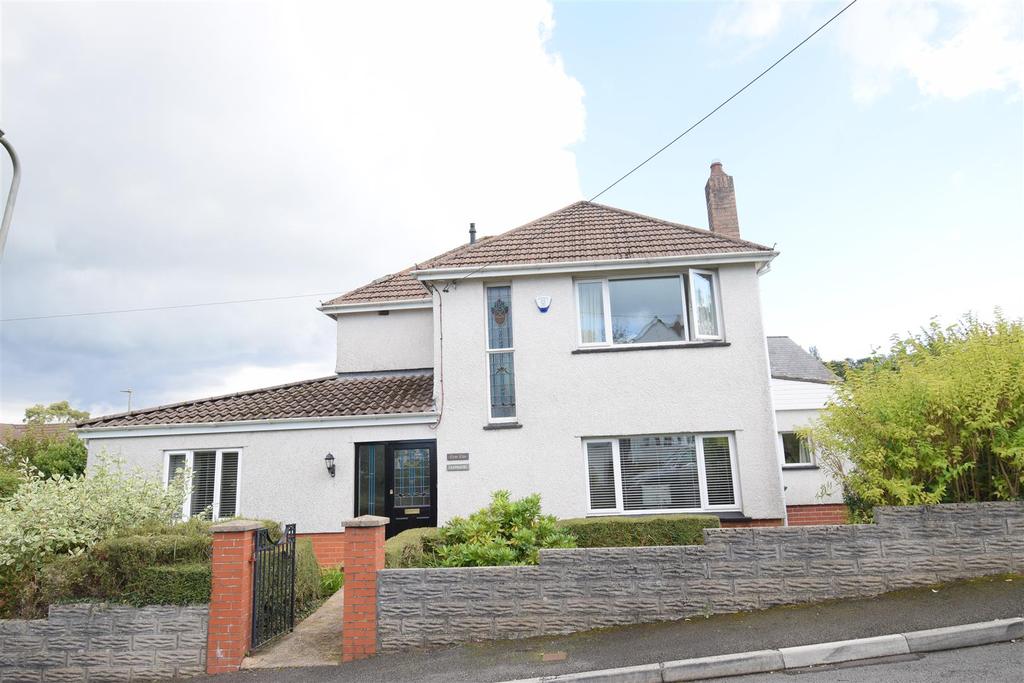 St. Martins Crescent, Caerphilly 4 bed property £450,000