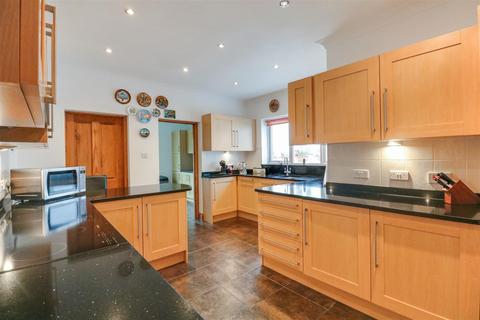 210 Benfleet Road, Benfleet, SS7 1QQ
