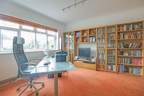 210 Benfleet Road, Benfleet, SS7 1QQ
