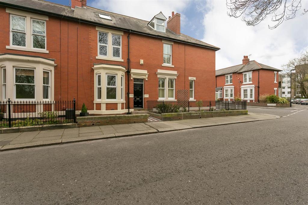 Lodore Road, High West Jesmond, Newcastle upon Tyne 3 bed terraced