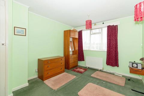 73 Cedar Avenue, Worthing, BN13 2HU