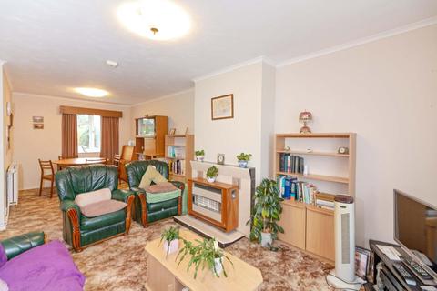 73 Cedar Avenue, Worthing, BN13 2HU