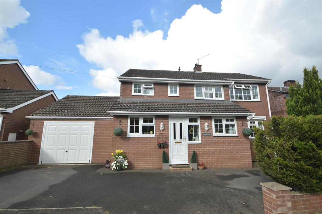 Greensleeves, Annscroft, Shrewsbury, SY5 8AN 4 bed detached house £