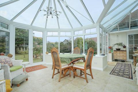 12 Avenue Gardens, Cliftonville, Margate, CT9 3BD