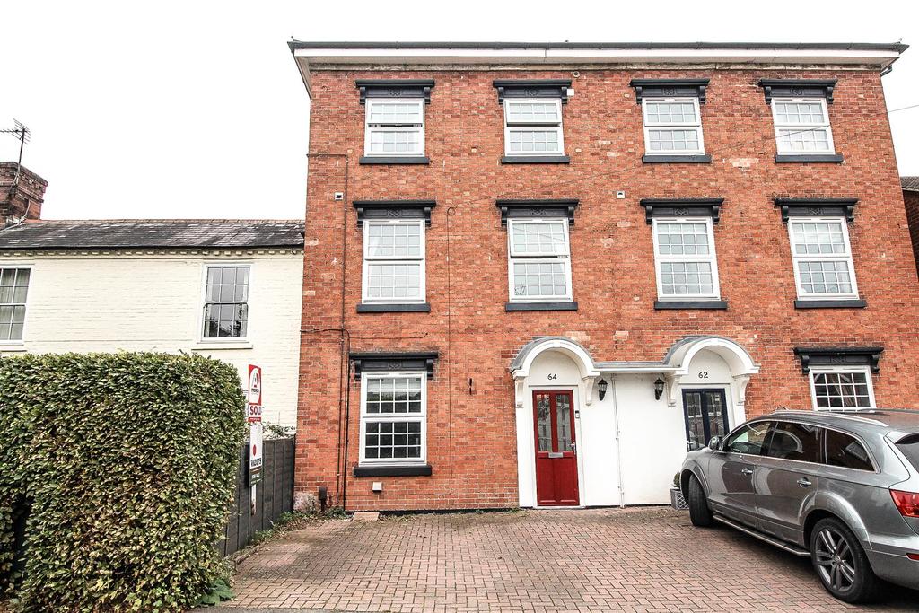Enfield Road, Hunt End, Redditch 4 bed mews £325,000