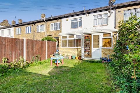 17 Duff Street, London, E14 6DL