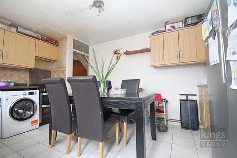 368 Milwards, Harlow, CM19 4SP