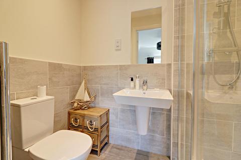 8 Bletchley Way, Horsforth, Leeds, LS18 4FZ