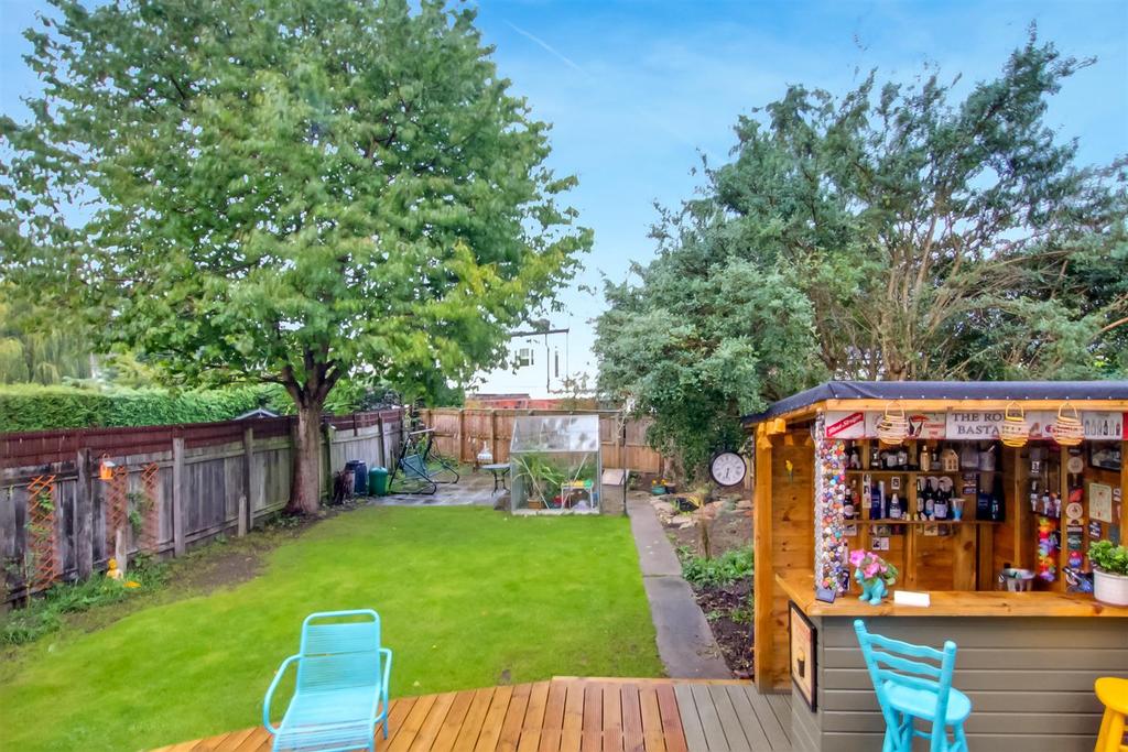 Woodcrest Road, Darlington 4 bed semidetached house £285,000