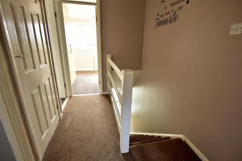 1 Grangeways Close, Northfleet, Gravesend, DA11 8NX
