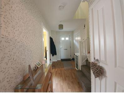 9 Poplar hallway1.JPG