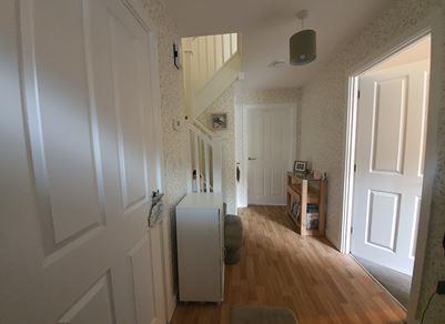 9 Poplar hallway.JPG