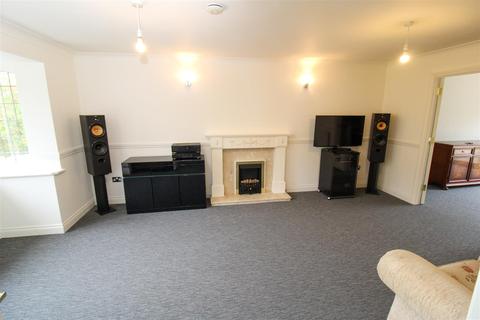 26 Whiteheart Close, Northampton, NN3 9GA