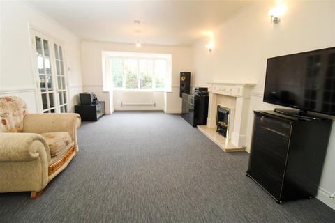 26 Whiteheart Close, Northampton, NN3 9GA