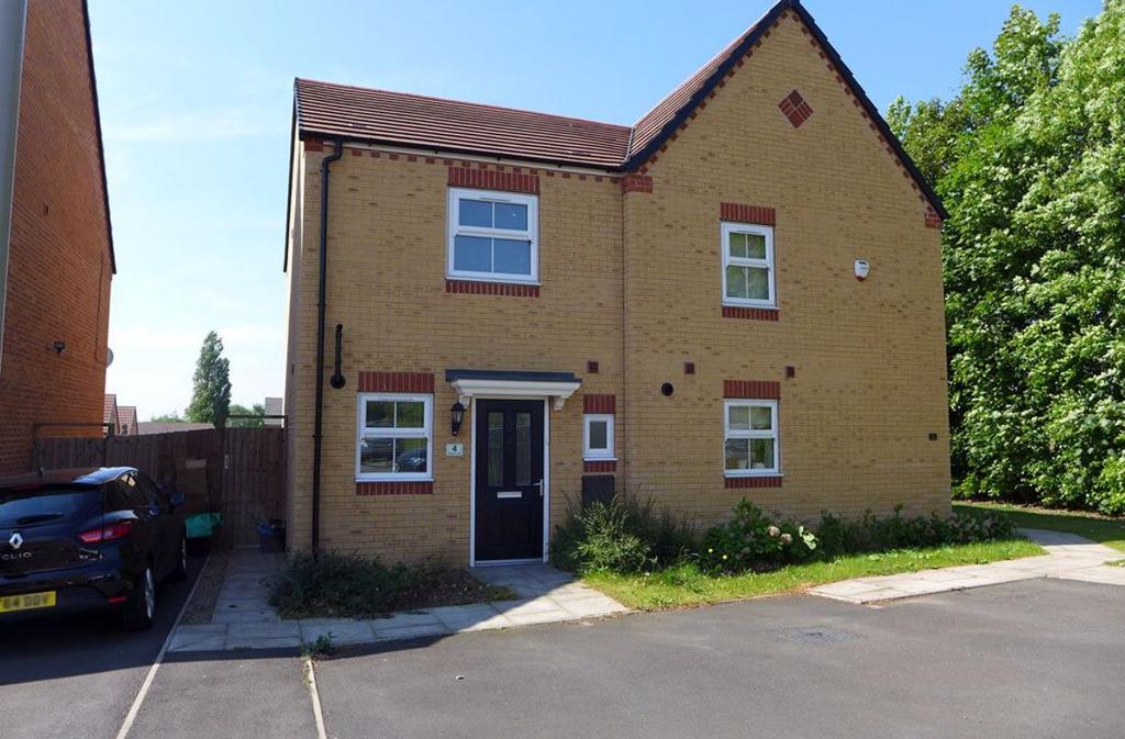 Wellspring Gardens, Dudley 2 bed terraced house £675 pcm (£156 pw)