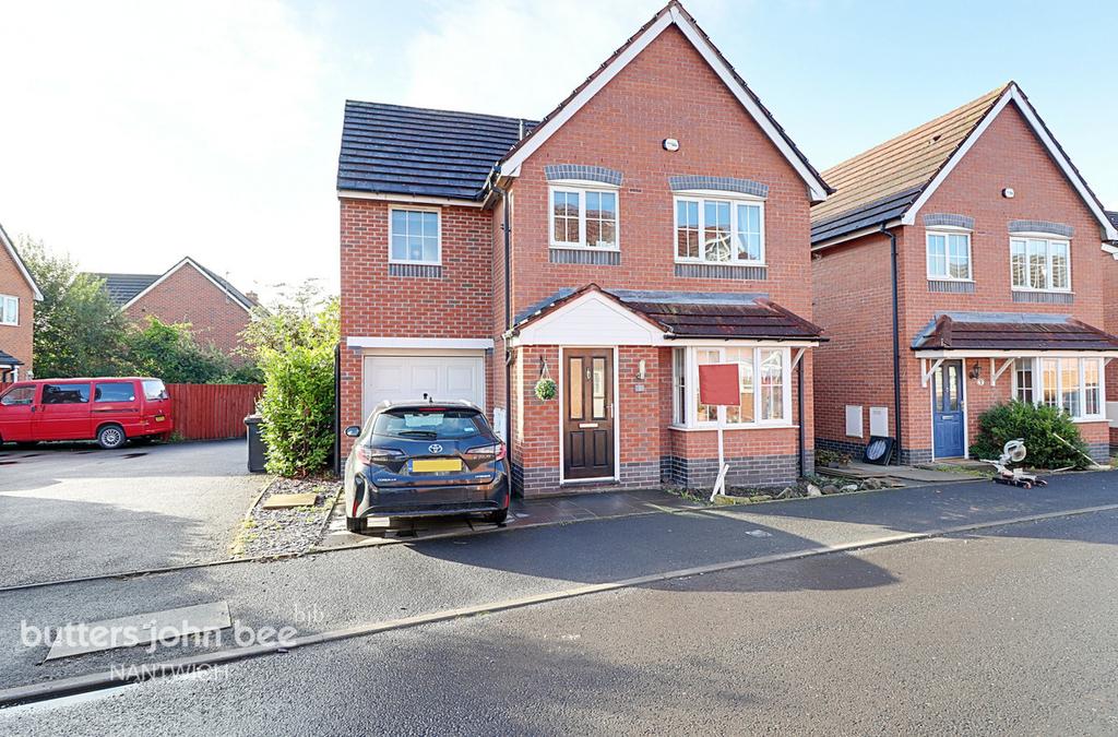 Pickering Way, Nantwich 4 bed detached house £275,000