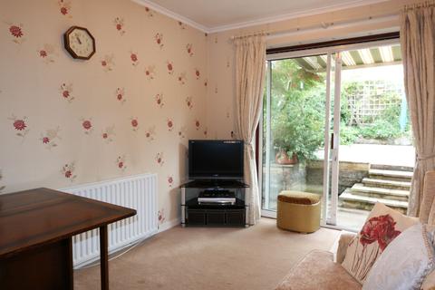 14 Augustus Drive, Alcester, B49 5HH