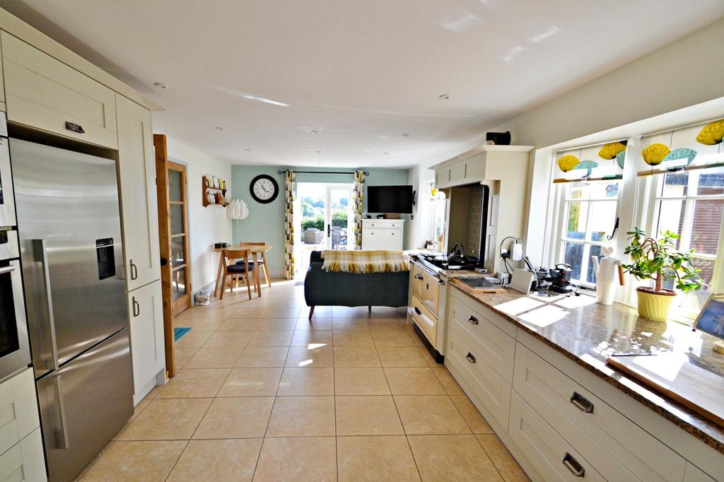 Kitchen/breakfast ro