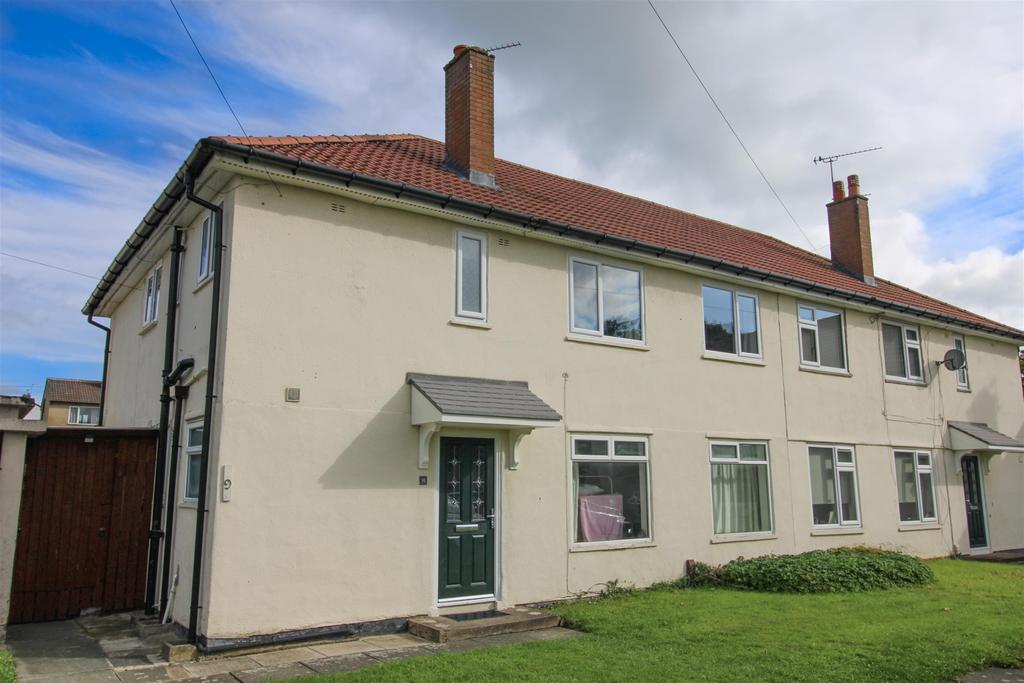 Coppice Wood Grove, Guiseley, Leeds, LS20 9JT 2 bed apartment £119,950