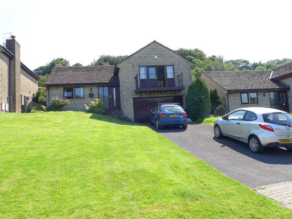 Summerfield Road, Todmorden, OL14 4 bed detached house £349,950