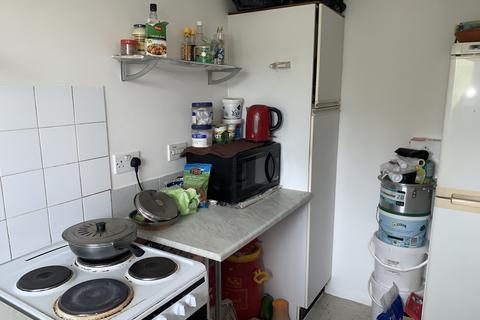 158 Burket Close, Southall, UB2 5NU