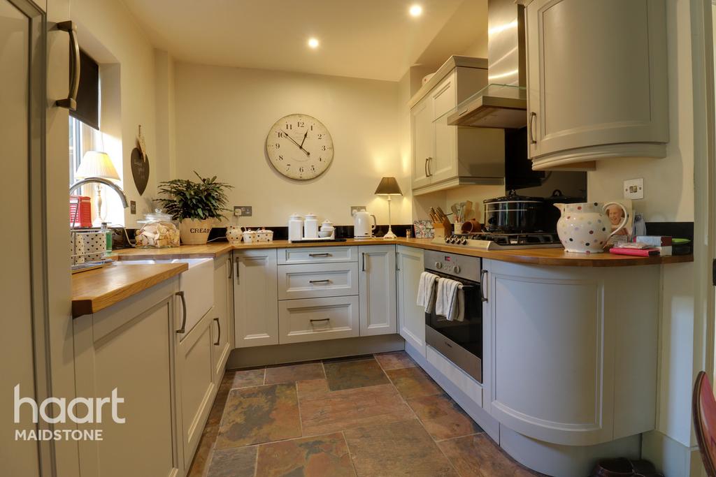 Milton Street, Maidstone 2 bed terraced house £270,000