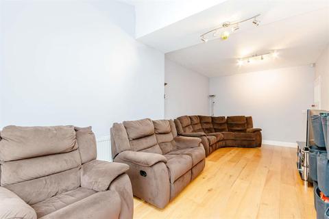 36 Courtenay Road, Worcester Park, KT4 8RY