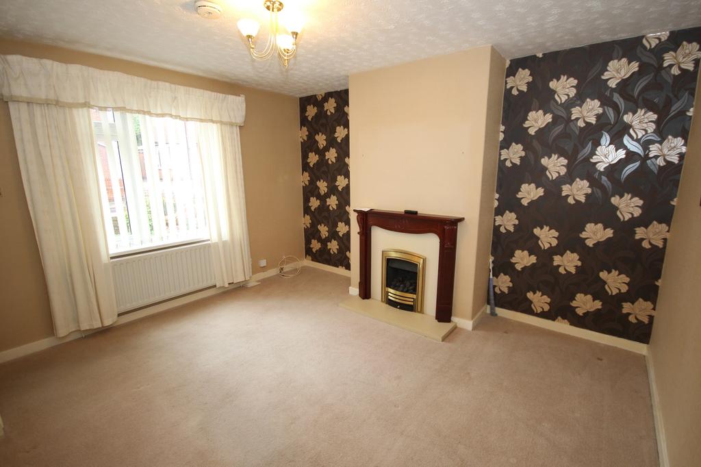 Links Road, Cullercoats, North Shields, NE30 3EA 2 bed semidetached