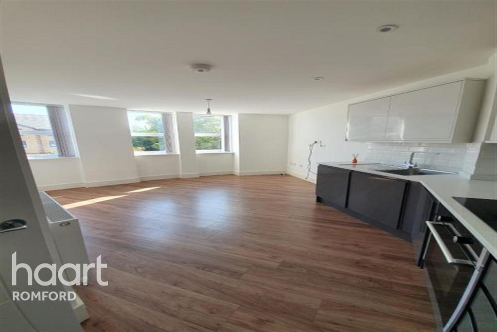 Verve Apartments Romford RM1 2 bed flat to rent £1,400 pcm (£323 pw)