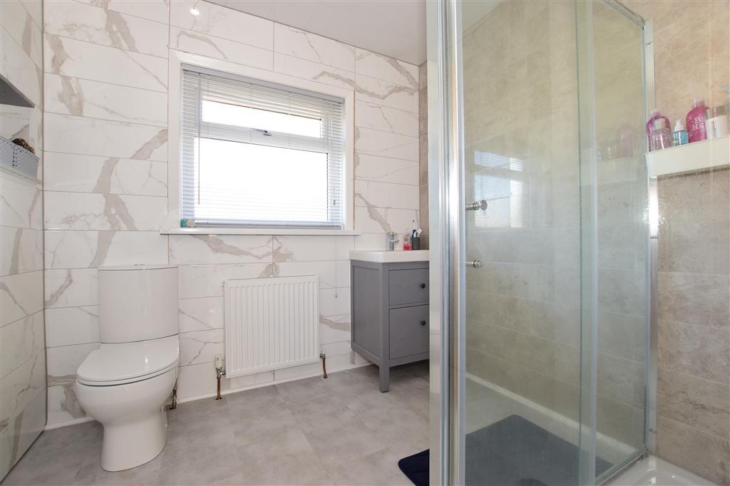 En Suite Shower Room