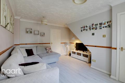 55 Addington Way, Luton, LU4 9FP