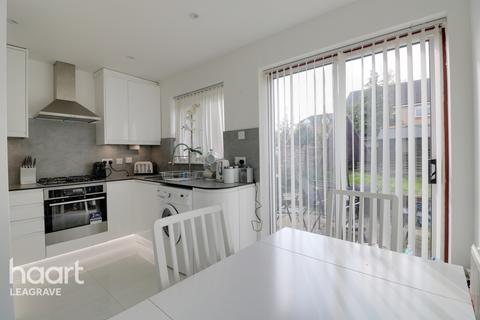 55 Addington Way, Luton, LU4 9FP