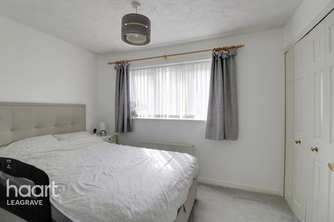 55 Addington Way, Luton, LU4 9FP