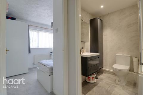 55 Addington Way, Luton, LU4 9FP