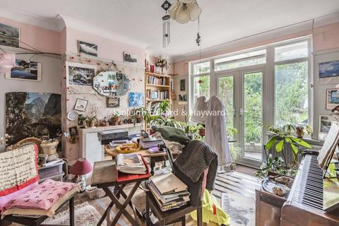 12 Nursery Close, Croydon, CR0 5EU