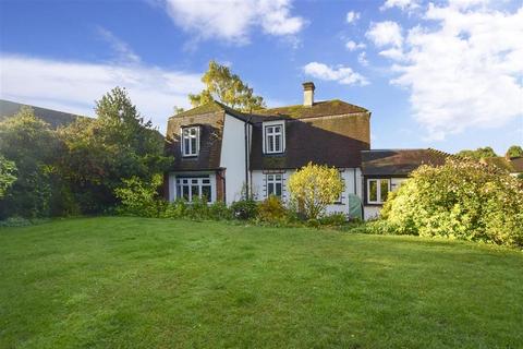 119 Downs Road, Istead Rise, Gravesend, DA13 9HD