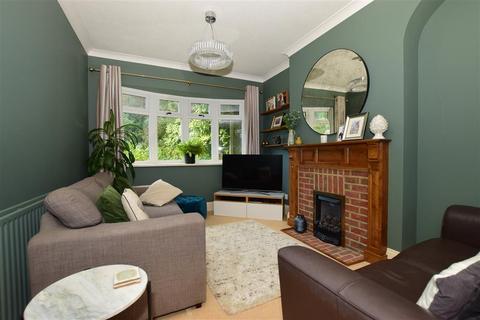 119 Downs Road, Istead Rise, Gravesend, DA13 9HD
