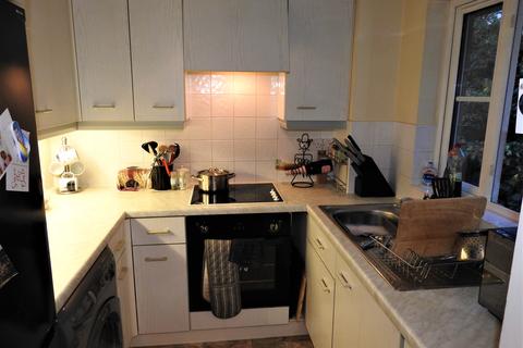 153 Autumn Drive, Sutton, SM2 5FA