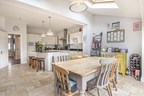 136 Faraday Road, London, SW19 8PB