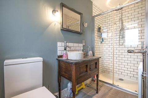 136 Faraday Road, London, SW19 8PB
