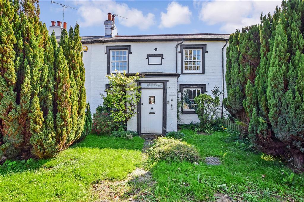 Epping Green, Epping, Essex 2 bed cottage £450,000