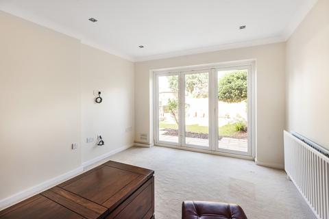 26b Nelson Road, New Malden, KT3 5EA