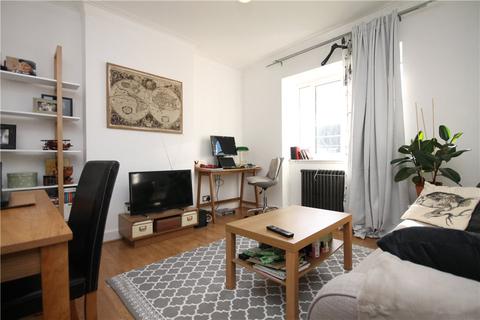115 Watchfield Court, London, W4 4ND