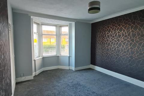 2 bedroom flat to rent, Market Lane, Dunston, Gateshead NE11