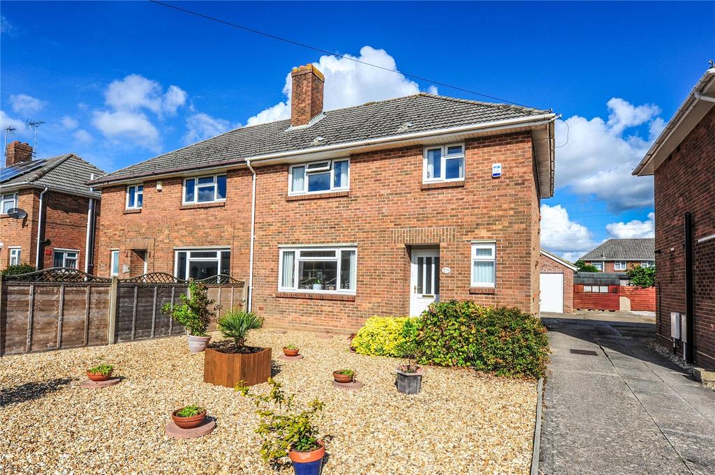 Guernsey Road, Alderney, Poole, Dorset, BH12 3 bed semidetached house